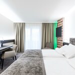 Photo of Double room, shower, balcony | © Hotel & Therme NOVA