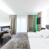 Photo of Double room, shower, balcony | © Hotel & Therme NOVA