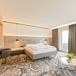 Photo of Junior suite, shower, toilet, balcony | © Region Graz