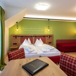 Photo of 4=3 Wandern Herbst, Suite, separate toilet and shower/bathtub, balcony