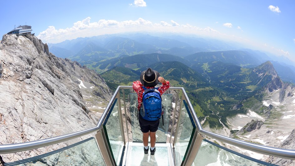 Treppe ins Nichts am Dachstein | © Gery Wolf